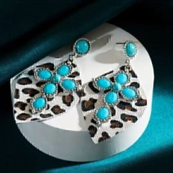 Cross With Turquoise Shiny Rhinestone Decor Leopard Earrings Retro Bohemian - Picture 1 of 2